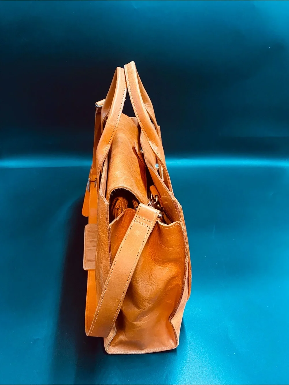 Structured Leather Shoulder Bag in Orange